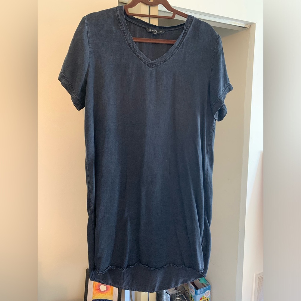 Velvet Heart Navy Blue Tunic Top